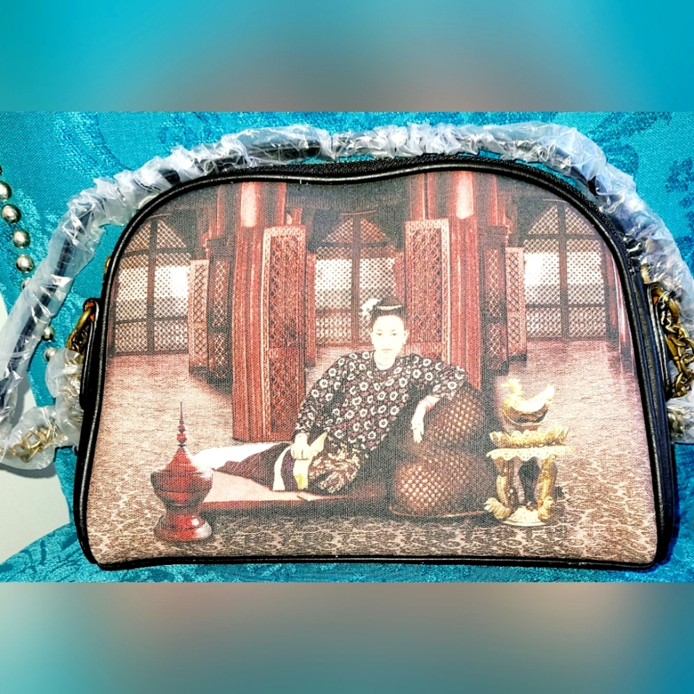 ❤️OFK-Thai Based  Designer-Yangoods-Graphic-Crossbody Bag